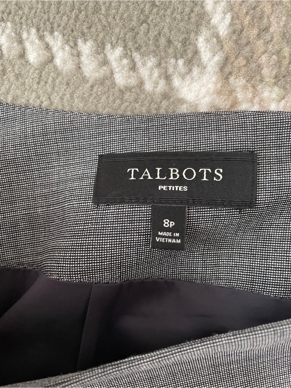 Bundle of 3 pencil skirts Banana Republic Talbots Liz Claiborne Villager 8-10 - Picture 7 of 7